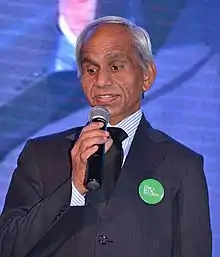Akbar Khan giving speech after receiving Limca Book of Records 'People of the Year' honor at India Habitat Centre, Delhi on April 14, 2016