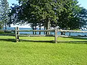 Shores of Lake Ontario along Alwington