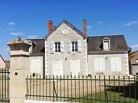 The old town hall in Saint-Loup-des-Chaumes