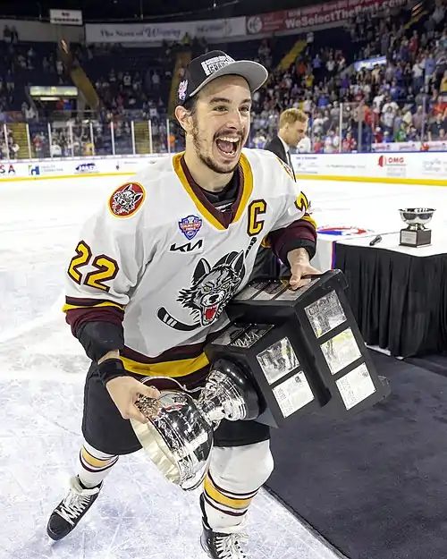 Andrew Poturalski with the 2022 Calder Cup.jpg