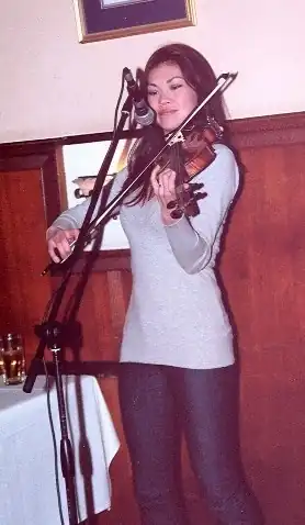 Ann Marie Calhoun on violin, playing with Gary Ruley and Mule Train at The Southern Inn in Lexington, Virginia, Thanksgiving 2008