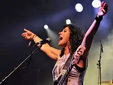 Kristen Henderson performing with Antigone Rising in 2016