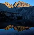 Aperture Peak (left) and Mount Agassiz from Bishop Lake