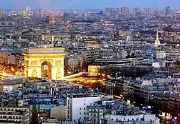 The Avenue de la Grande Armée and Place Charles de Gaulle at sunset