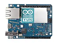 Arduino Yún(AVR + AR9331)
