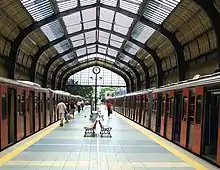 Piraeus station on Athens Metro in 2007