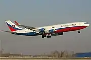An Ilyushin Il-96 landing at Domodedovo International Airport in 2008, featuring the latest livery variant.