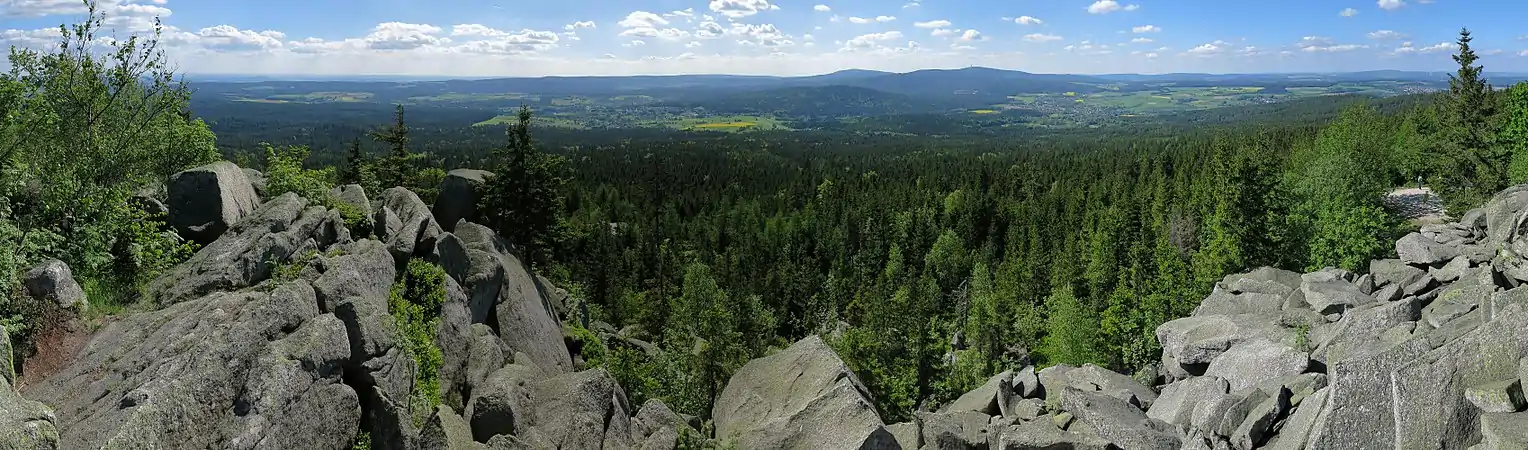 View from the summit of Kösseine into the High Fichtel mountains