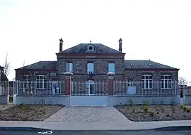 The town hall of Authon-la-Plaine