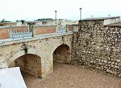 Modern crossing of the Palmas Bridge through the hornwork