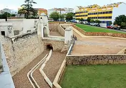 Eastern flank from Palmas Bridge and San Vicente Gate