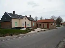 The town hall in Béhen