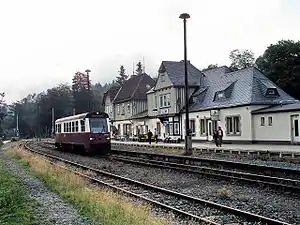 Elend station with a railbus