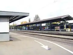 platform with tracks (Gleis) 3 and 4 (2005)
