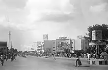 Roadway outside New Market (1975)