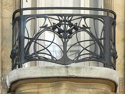 Highly stylized plant motifs, nearly abstract – Balcony of the Hôtel Guimard (Avenue Mozart no. 122), Paris, by Hector Guimard (1909)