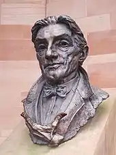 modern style bust representing a human face