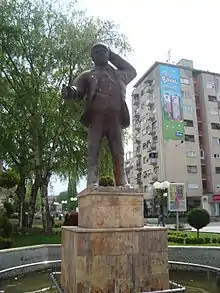 Batko Gjorgjija monument in the square of Kumanovo