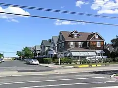 Shingle Style houses on Harris Street