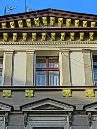 Eaves detail