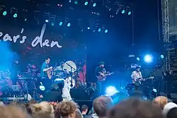 Bear's Den performing in 2017