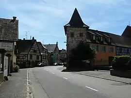 The road into Beblenheim, from the east