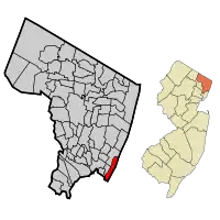 Location of Edgewater in Bergen County highlighted in red (left). Inset map: Location of Bergen County in New Jersey highlighted in orange (right).
