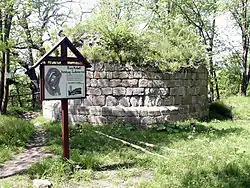 Foundation of the bergfried of Anhalt Castle on the Großer Hausberg