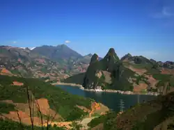 View from the Moc Chau Plateau to the Hòa Bình Dam - North Vietnam