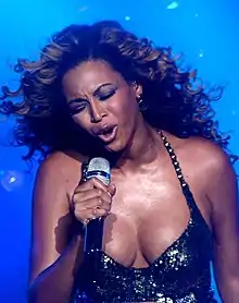 Beyoncé singing.