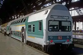 Partially modernized double-decker train with an old control car in 1995 at Leipzig Hauptbahnhof