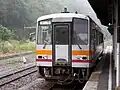 A class 120-300 one-man-operated train at Bingo Ochiai headed for Niimi Station (2006-09-17)