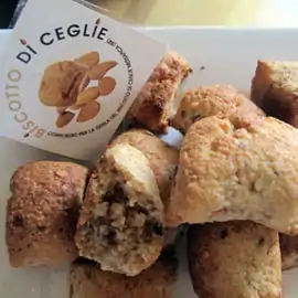 "Biscotto cegliese", typical almond paste biscuits, Slow Food presidium