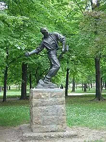 Monument to the Partisan bombard