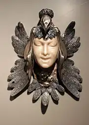 Depiction of the woman as a creature of the night, fused with the natural world – Breast ornament, by René Lalique (1898–1900), Kunstgewerbemuseum Berlin