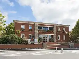 The town hall in Bruguières