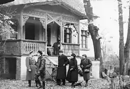 Resettled Baltic Germans take new home of expelled Poles in "Warthegau".