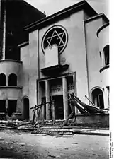 The Synagogue of Montmartre and several others were attacked and vandalized in 1941.(Bundesarchiv)