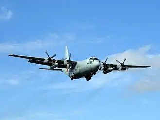 Lockheed C-130R landing at Atsugi (2016)