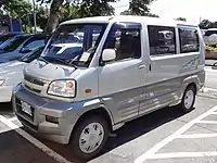 Fourth-generation CMC Veryca van pre-facelift front view