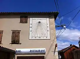 A solar clock face at Auterrive