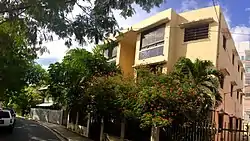 A building on Calle Estrella in Bayola