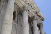 Detail of outside columns and architecture of the Capitol