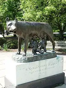 Capitoline she-wolf - Eden Park, Cincinnati - DSC03903.JPG