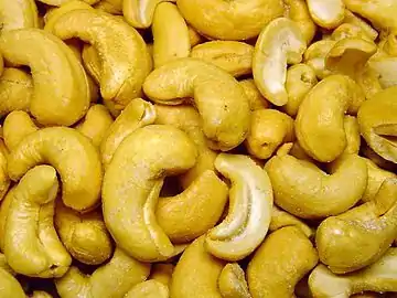 Cashews as a snack