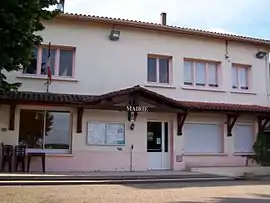 The town hall in Castelnau-sur-Gupie