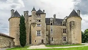 Château de Montal in Saint-Jean-Lespinasse