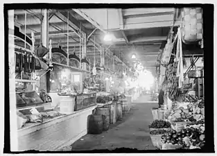 Center market stand in 1922