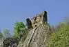 Ensemble van de ruïnes van het kasteel van Amblève en zijn directe omgeving