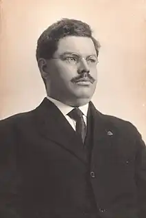 Portrait of Killam in 1912